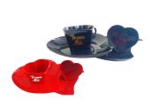 Kit Mae 2 Xicaras + 2 Bandejas  Coração  (plastico)